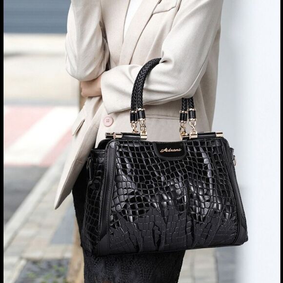 BEBE NATALIE MICRO CROCO  SHOPPER CROSSBODY BAG - Picture 10 of 15